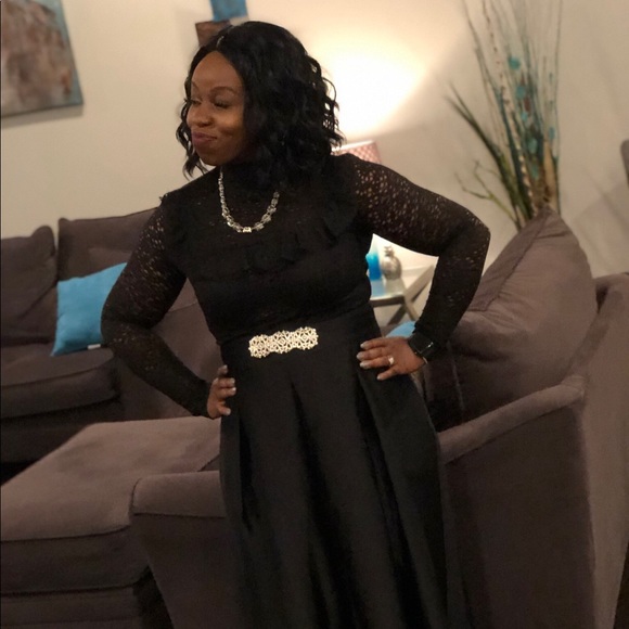 Meet your Posher, Mae - Picture 2 of 6